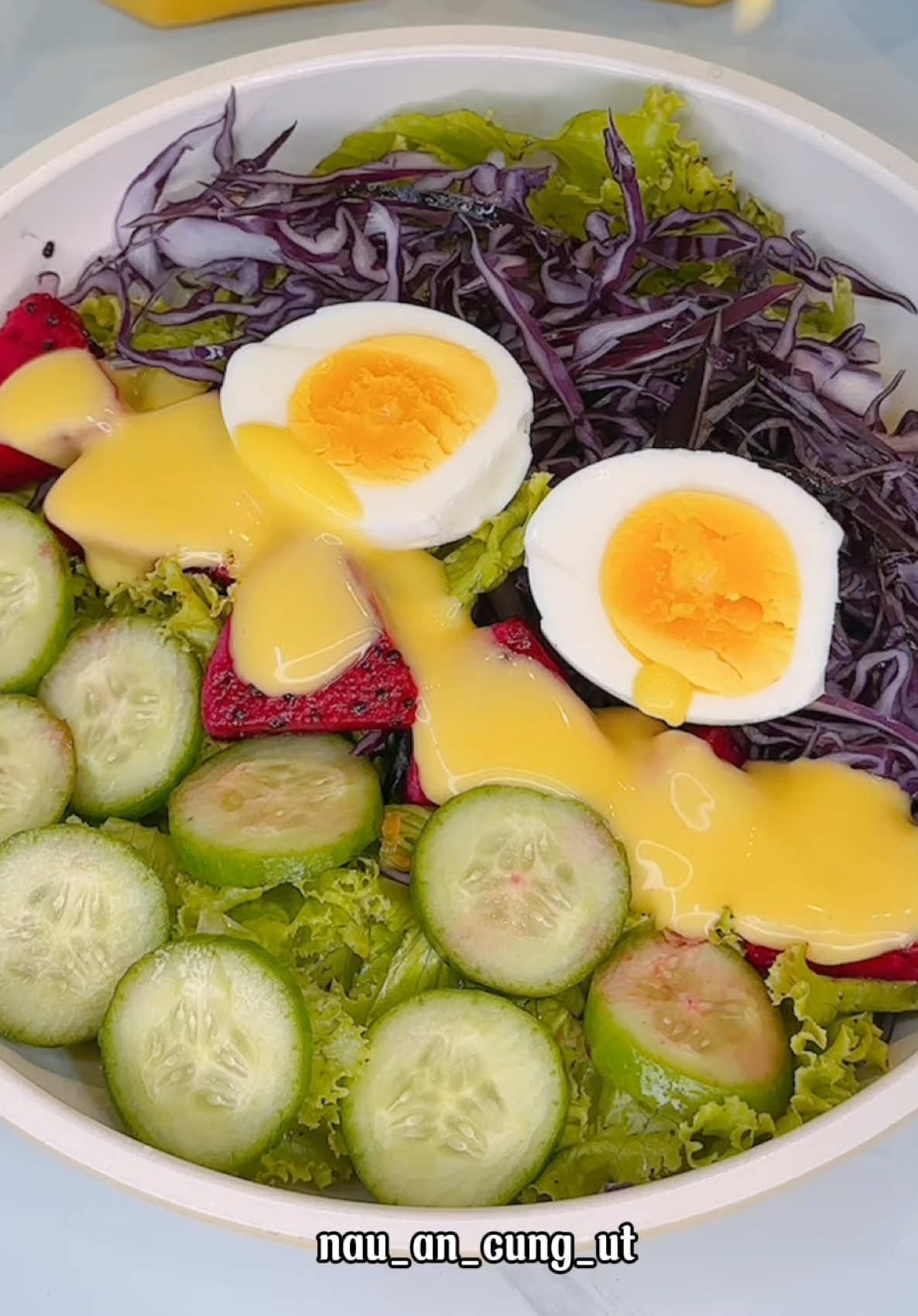 bí quyết ăn rau mà vẫn ngon của út #nauancungut #vbfood #sotsaladchanhleo #sotchanhday #sotsalad 