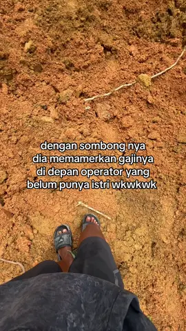 #operator_excavator    yang baper ga di ajak