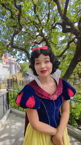 asking #snowwhite if she prefers tricks or treats. #spookyseason #disneyland #fantasyland 