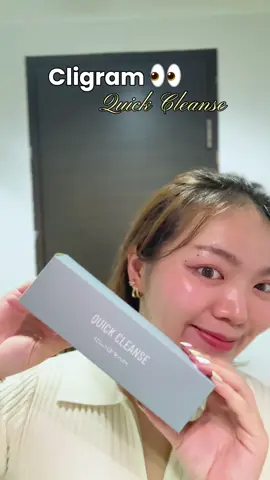 เคล็ดไม่ลับไอเท็มหน้าใสในราคาหลักร้อยกับ CLIGRAM Quick Cleanse บอกเลยมีตัวนี้ตัวเดียวเอาอยู่ทำความสะอาดหมดจดทั้งเครื่องสำอางและสิ่งสกปรกตกค้าง ที่อุดมไปด้วยส่วนผสมที่เพิ่มความชุ่มชื้นถึง 28 ชนิด แถมใช้แล้วผิวไม่แห้งตึง . ที่สำคัญผิวแพ้ง่ายสามารถใช้ได้เพราะเขาปราศจากพาราเบน, สีสังเคราะห์ ฯลฯ ตัวเดียวจบครบที่ @cligramthailand หาซื้อได้ที่ EVEANDBOY . #cligram #cligramthailand #เวชสำอางญี่ปุ่น #เจลล้างเครื่องสำอาง #รีวิวบิวตี้ 