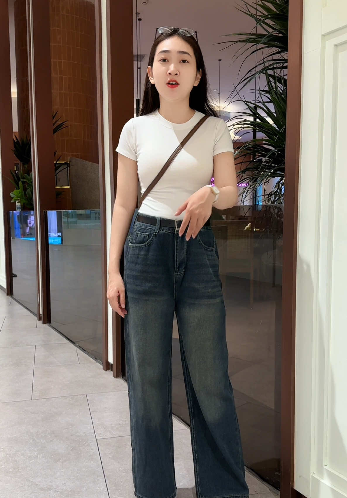 Dạo này cứ quần jean mãi thôi#quanjean #quanjeannu #quanjeanongrong #quanjeanongsuong #toanmacdep 
