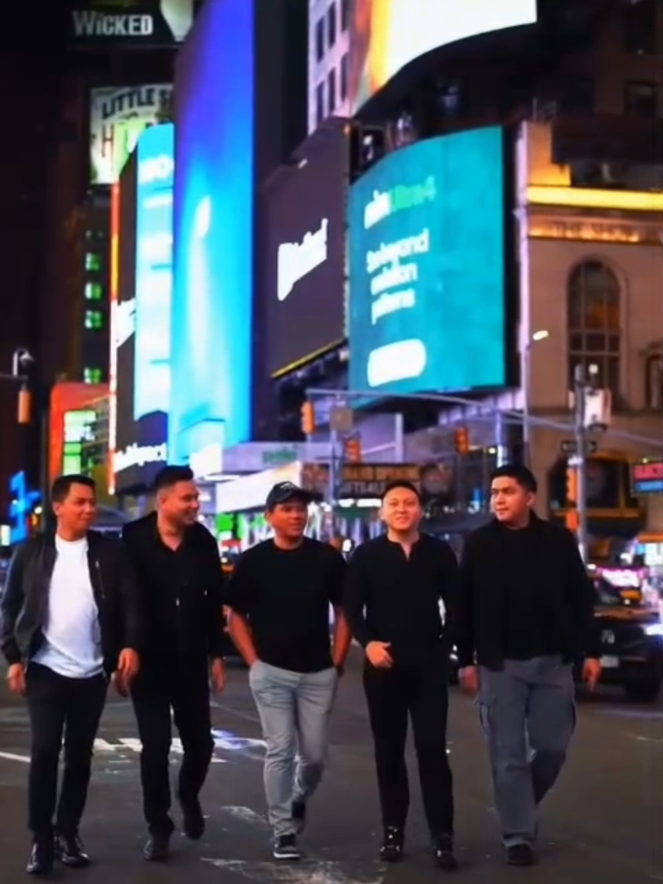 Apa yaa nama yang cocok untuk boyband ini?? 🤭😍 #gemoy02 #derilpandey0609 #masukfyp #fypシ゚ #xybca  @Gemoy 02 