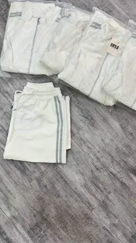 #xuhuongtiktok #trending #thoitrangnu #moingaymotoutfit #xuhuong 