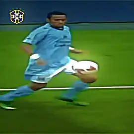 Robinho is the best skill player in the world 🔥🐐#viralvide #footballtiktok #foryour #skills #soccertiktok 
