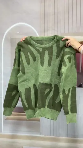 #fyp #tiktokshop #fashion #clothes #spotlightfinds #dealsforyoudays #tiktokshoprestock #sweater 