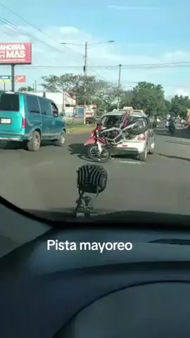 Pista mayoreo #policiadetransito #Managua #Nicaragua 