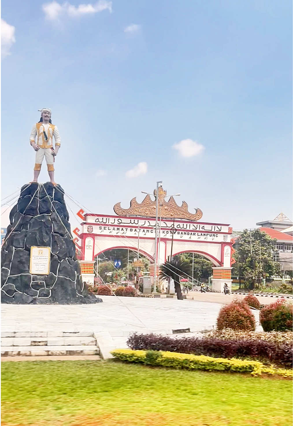 Kenangan apa yang selalu bikin kamu kangen sama Bandar Lampung?  Cerita dong ! #bandarlampung #bandarlampungcity #kotabandarlampung #pesonabandarlampung #fyp #masukberanda #lampung #lampungtiktok #lampungpride #pesonalampung 
