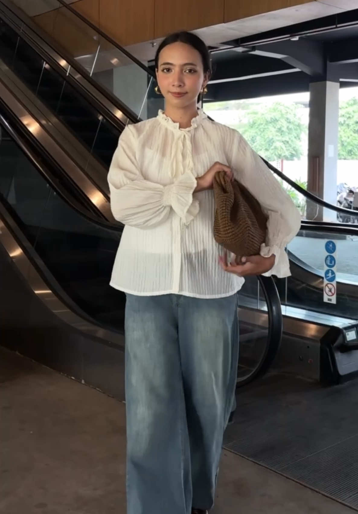 outfit of the day minbe hangout ke mall 🤎 #bwbyaz #OOTD #ootdfashion #belilokal 