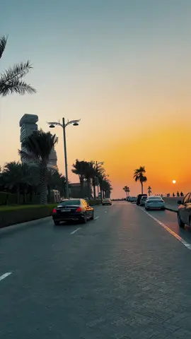The palm jumeirah The setting sun 🌞  #thepalmjumeirah #dubai #dubailifestyle #uae #Dubai.official_1