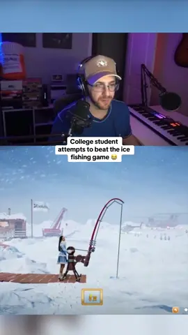College student attempts to beat the ice fishing game 😭 #kickstreaming