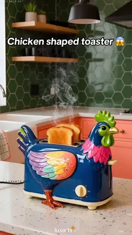 Loving this chicken shaped toaster! Now my breakfast comes with a side of cuteness 🐔🍞