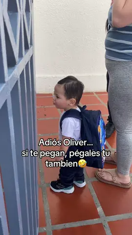 Primer día de maternal de Olivito 💚#bebe #primerdiadeclases #olivito #oliver #colegio 