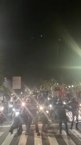 iki foto kenangan e bapak mbek tcah