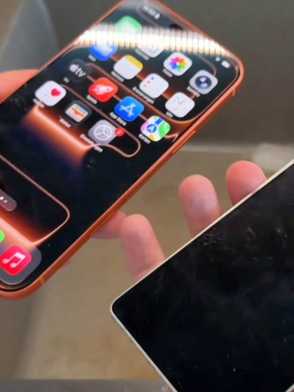 iPhone 17 Pro Max 🟠 Vs SamsungGalaxy S25 Ultra⚫ #foryoupage  #visual  #iphone #samsung  #fyp 