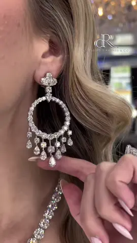 Which earrings would you choose ? - - - - #diamond #fyp #earring #pickone #rosenbergdiamonds 