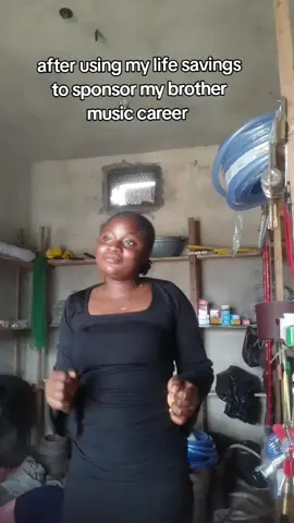 is he crying or singing 😭😭😹#goviral #foryoupagereels #trending 