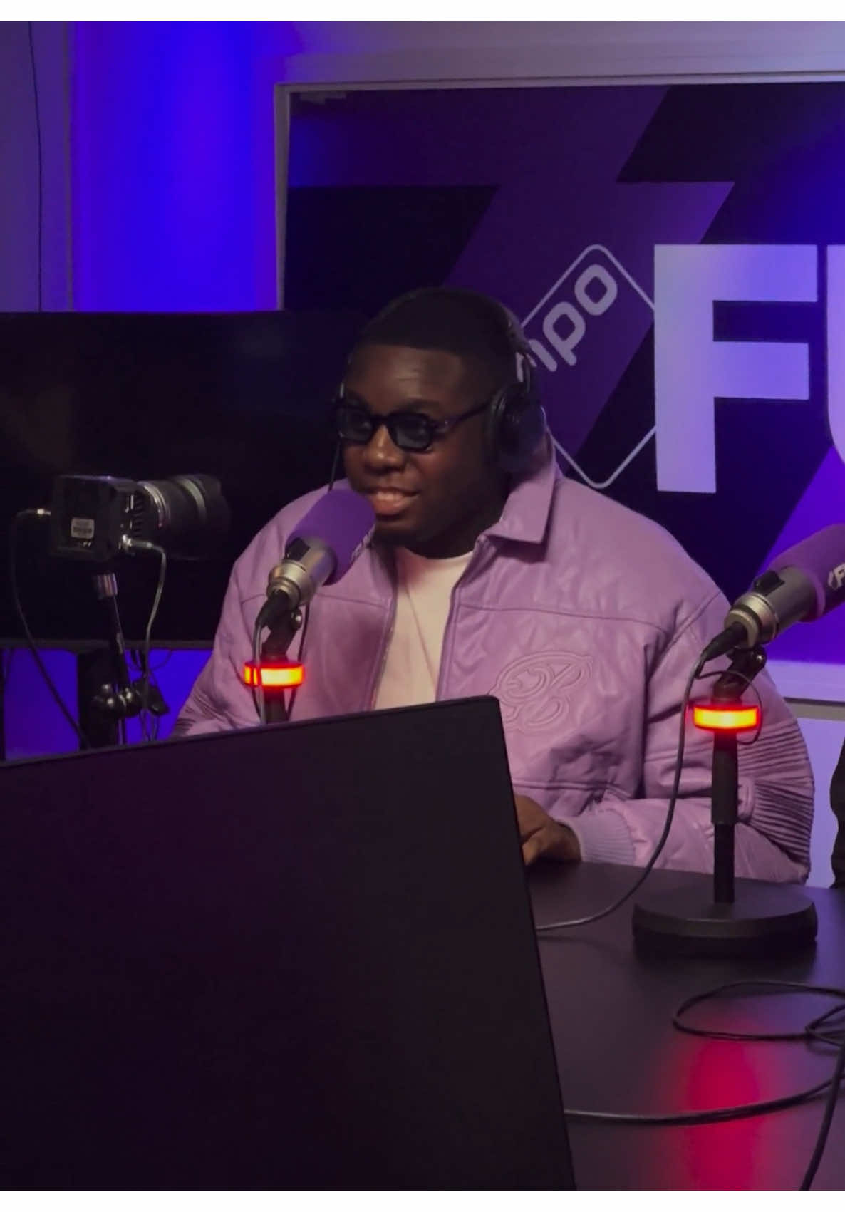 CONGO PUISSANCE 🇨🇩👊🏿 AT @FUNX 💜💜#bryanmg#nederlandsemuziek #voorjouu #pourtoiiiiiii #congolaise🇨🇩 @ManLikeWavey🏄‍♂️ @🌏 