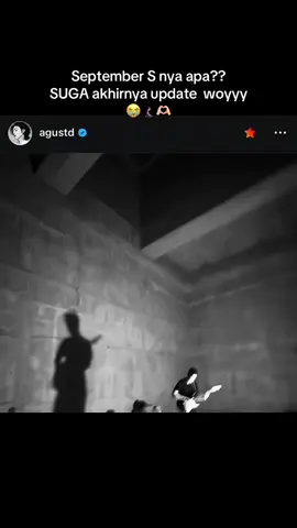 yoongi Sekalinya update lgsung di kasih UNDERCUT, BLACK OUTFIT, PEGANG GITAR😭😭🧎🏻‍♀️‍➡️🧎🏻‍♀️‍➡️🫶🏻#yoongi #suga #bts 