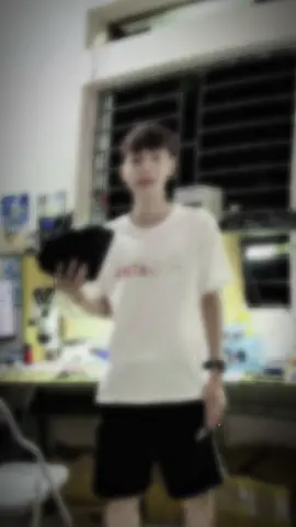 E vẫn nhận all kèo màn, mian.#xh #suachuadienthoai #épkinhsmartphone #duongtapsuadienthoai 