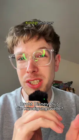 Droht Disney Plus jetzt die Kündigungswelle? Nach der Absetzung von Jimmy Kimmel ruft eine Marvel-Darstellerin zum Boykott auf und auch Autor Marc-Uwe Kling fordert in Deutschland: Kündigt euer Abo! Würdet ihr euer Abo kündigen oder geht das zu weit?💬⬇️ #boycott #DisneyPlus #abo 