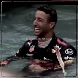 #DANIELRICCIARDO || a year ago danny left f1 aka the worst day of my life😂😂😐. || my favourite driver to ever exist and i miss him on track sooooo baddd. I would do anything to have him back i love him so much☹️☹️. no driver will compare to him ever. miss u danny honey badger || (technically tomorrow but it’s basically today just leave me be) || #foryou #dr3 #danielricciardoedit #dannyric 