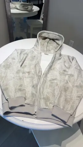 This is the Camo Zip Up Hoodie from Comfrt Clothing. #comfrt #comfrtclothing #zipuphoodie #camohoodie #comfrthoodie 