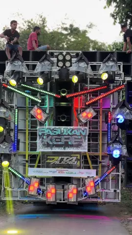 No caption#foryoupage #sounhoregjawatimur #viral?videotiktok😇😇 #3dprosound @alka official @FIVESPEED ID 
