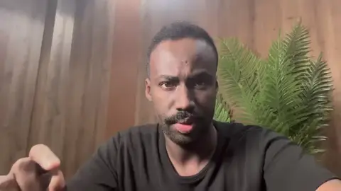 faraska madow🤣 #soomalitiktok🇸🇴🇸🇴🇸🇴🇸🇴🇸🇴🇸🇴😍💯  #muqdisho #soomaliland #waqooyibari #istaahil 