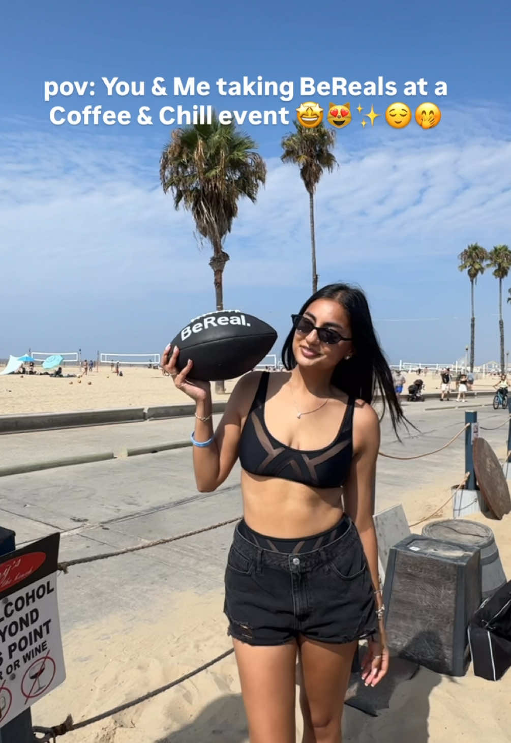 @Coffee & Chill with @BeReal. 😻🤩🩷 soo fun! Add me on BeReal @ soukhya so u don’t miss any real time updates 🤭🩷 #bereal #coffeeandchill #santamonica #venice #losangeles 