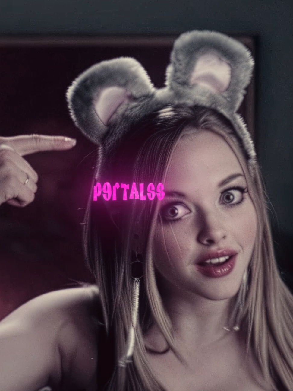 iconic  #karensmith #meangirls #amandaseyfried #p9rtalss 