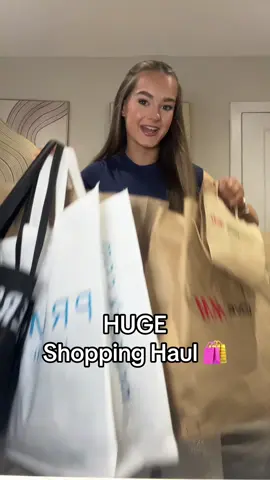 Happiness😌#haul #shoppinghaul #fashion #OOTD #Vlog @@H&M @Primark @Urban Outfitters 