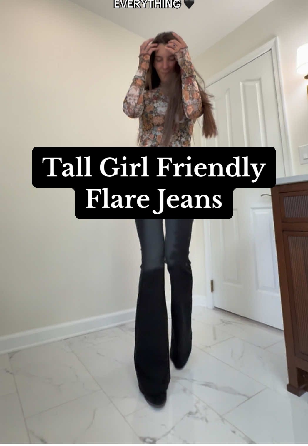 Tall girl friendly, super comfy & stretchy flare jeans from @Willow Boutique 🖤 #flarejeans #flarepants #falloutfitinspo #fallfashion #alternativefashion 