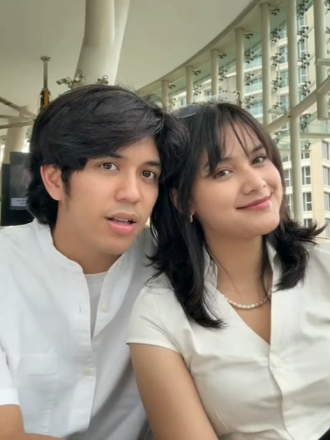 Yang mau LDR an makin sweet aja dah. Lancar² kalian persiapan dan semua proses shootingnya nanti. Tetep jaga kesehatan, semangat juga buat anak2nya yg bakalan di tinggal LDR an. Rewatch momen² mereka dah buat ngobatin kangen #abunsungkar #abunaca #Callistarum #fyp 