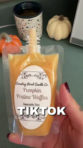 I can’t get over how good this smells 😩 #fall #pumpkin #spookyseason #fyp #foryoupage 