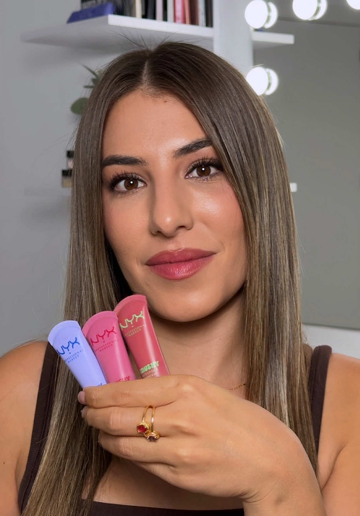 PubIi. Si no te gusta usar gloss tienes que probar los nuevos Smushy Lip Balm de @NYX ES que tienen acabado mate ✨  #maquillaje #nyxcosmetics #nyxcosmeticses #nyxtiktokshop 