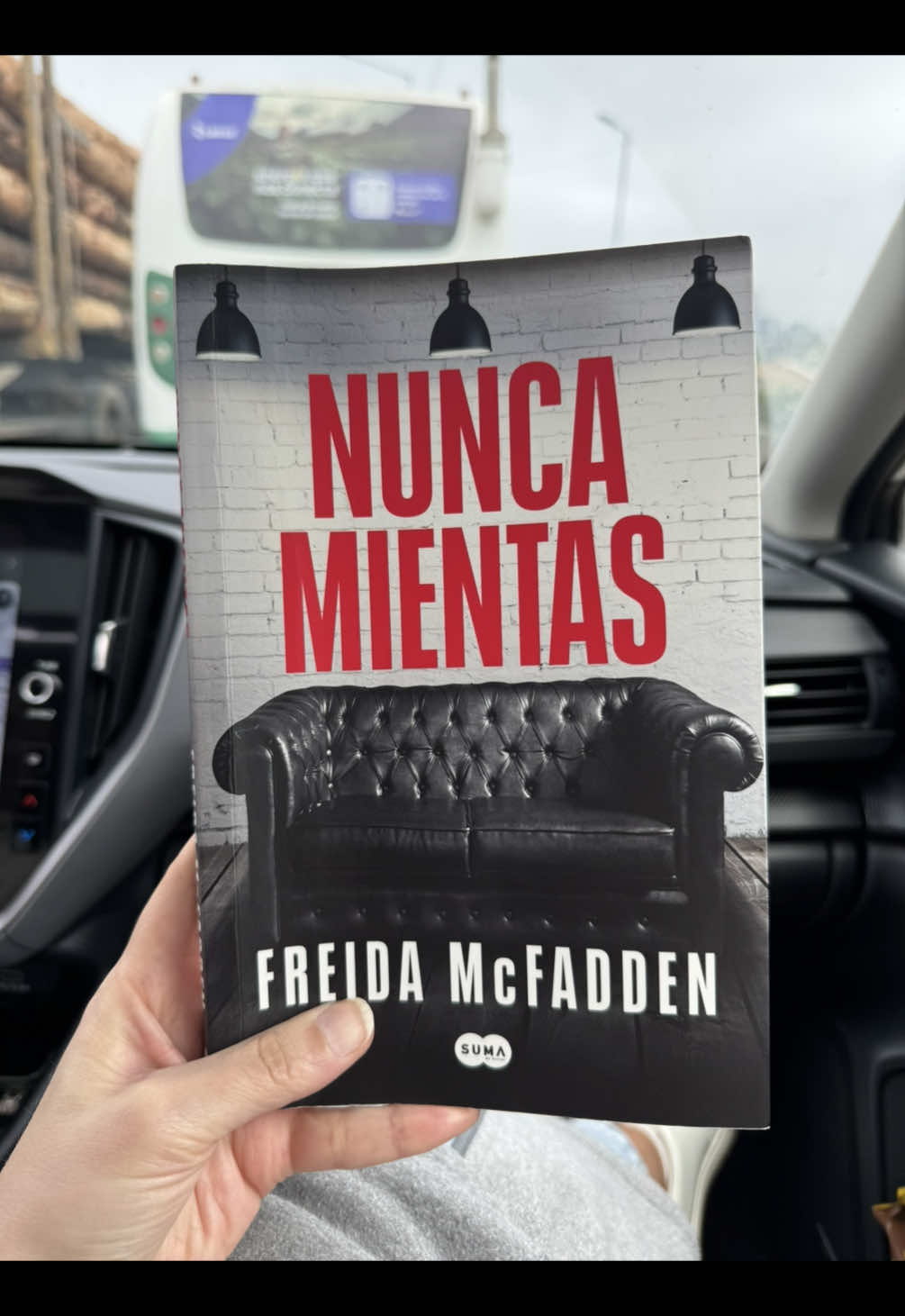 Un libro para 🤯 la cabeza!  No se diga más!  Nunca mientas de Freida Mcfadden será tu nueva obsesión 📚 #book #libros #booktoker #clubdelectura #booktokespañol 