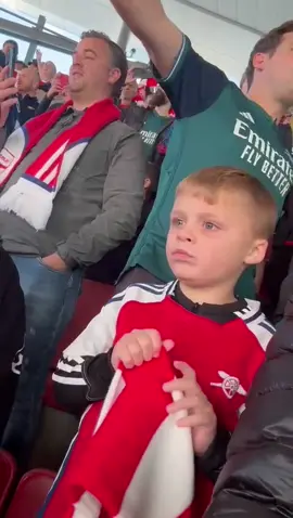 WATCH UNTIL THE END🥹His first experience at the Emirates - his dream come true @arsenal #watchtillend #northlondonforever #arsenal #arsenalvsmancity #juniorgunners 