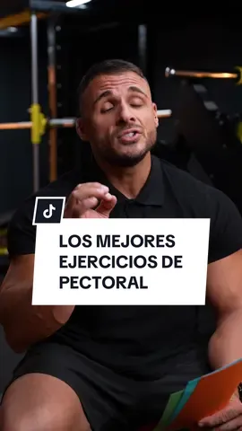 TIER LIST EJERCICIOS PECTORAL 💥 🤔 ¿Crees que todos los ejercicios de pectoral son igual de efectivos si el objetivo es la hipertrofia? Spoiler: no. 👉 Algunos destacan por su versatilidad y rango de movimiento. 👉 Otros parecen efectivos, pero en realidad trabajan más otros músculos. 👉 Y unos pocos… mejor olvidarlos si lo que buscas es crecimiento real. 👀 ¿Quieres descubrir cuáles son los top y cuáles no valen la pena? 🚀 Si te apasiona el entrenamiento y quieres formarte para ayudar a otros a mejorar, en Fit Generation tienes las mejores formaciones online para convertirte en entrenador personal. ⚠️ Disclaimer: estamos evaluando los ejercicios en función de su relación con la hipertrofia, donde buscamos ejercicios que enfoquen su trabajo en el pectoral y sean estables. NO es nuestra opinión, es evidencia científica. Y claro que hay mejores que el press con mancuernas y peores que el hex press. 🙄 Pero, ¿sabes qué es lo mejor? ⚡ Seguir a Fit Generation y no perderte nada. #gym #Fitness #entrenadorpersonal #hipertrofia #pectorales  