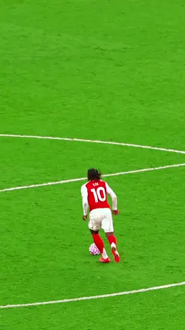 O Gol mágico do Brazuca do Arsenal Martinelli! Arsenal 1 X 1 City #tiktokesportes #Palmeiras #palmeiras #palmeirasoficial #tiktokfutebol 