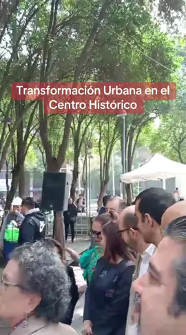🚧 Transformación Urbana en el Centro Histórico La jefa de Gobierno, @ClaraBrugadaM, dio inicio al programa “Transformación urbana, intervención y reconversión de construcciones vulnerables ante sismos en la CDMX” con la demolición de dos inmuebles en la Plaza Tlaxcuaque, en el corazón del Centro Histórico. El objetivo es reducir riesgos estructurales, fortalecer la seguridad de la ciudadanía y avanzar hacia una ciudad más resiliente frente a desastres naturales. #CDMX #CentroHistórico #ProtecciónCivil #TransformaciónUrbana