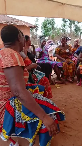 Amomelorm o Gake Nye Mawu Lorm