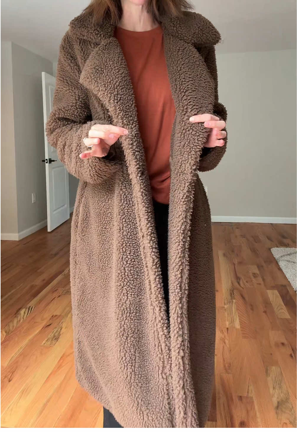 I've always wanted one of these longer coats, but didn't think I could pull it off but wowser...you guys are gonna look stunning. ##longcoat##teddybearcoats##fuzzycoat