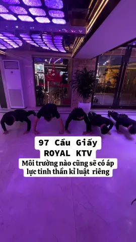 Kỉ luật cao đào tạo ra những vì sao tinh tú luôn sẵn sàng đón tiếp khách hàng một cách tinh tú nhất #97caugiay #karaoke #ktv 