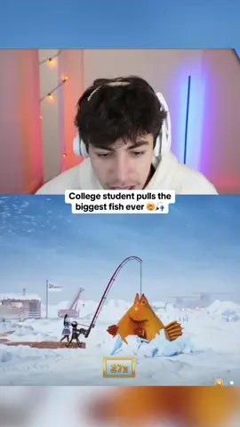 College student pulls the biggest fish ever 🤯🎣#kickstreaming