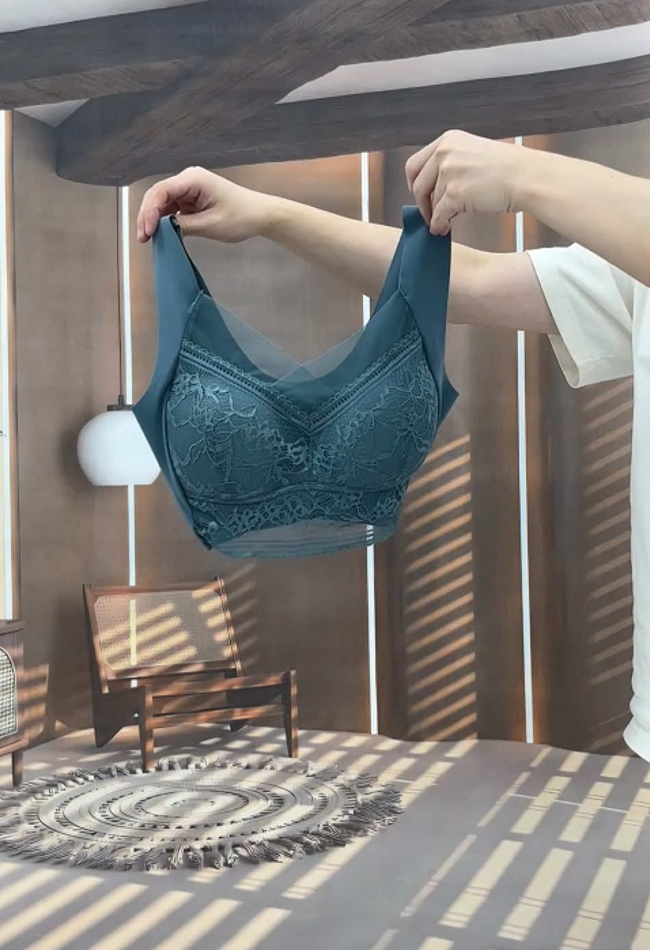 #tiktokshop #foryou #fyp #sports #woman #fashion #tiktokshoprestock #spotlightfinds 