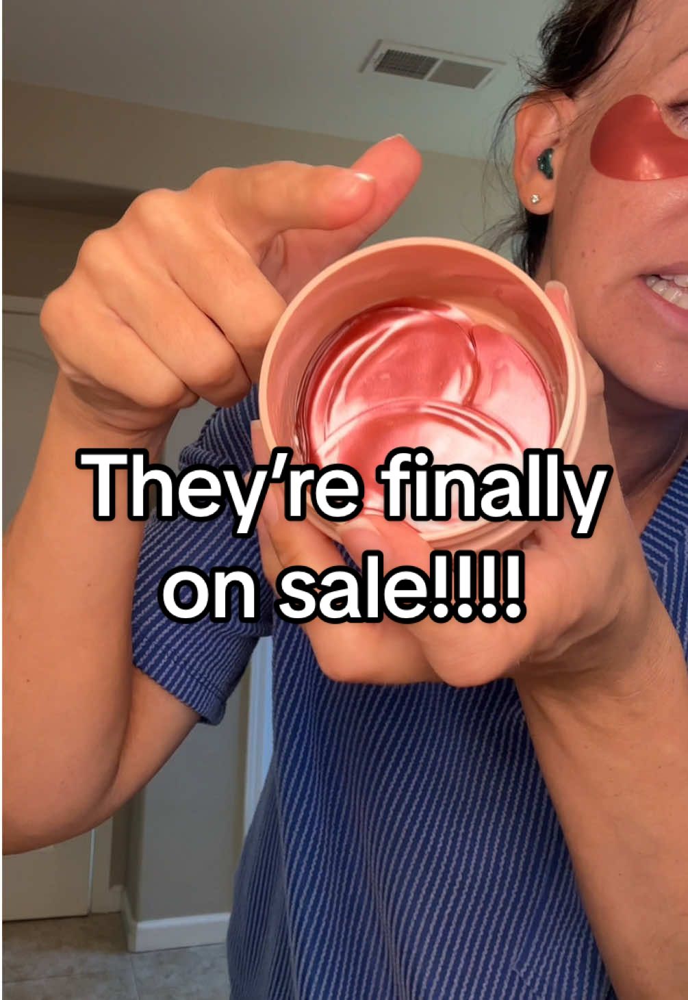 I wish I would have found these sooner 😭  Look less tired without actually getting more sleep 😝 I SWEAR BY THESE!!! These DRMTLGY Brightening Under eye masks are incredibly hydrating and I can absolutely tell when I skip a day of using them. Incredible!!!! Sales move fast, tap the link to see the current price! #skincare #undereyebags #undereyecircles #matureskin #eyemasks  DRMTLGY brightening under eye masks for  under eye puffiness mature skin skincare routine 