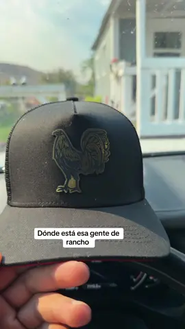 Dónde están todos los galleros chequen está hermosa gorra #ferreti #ferretihats #hatformen #menhat 