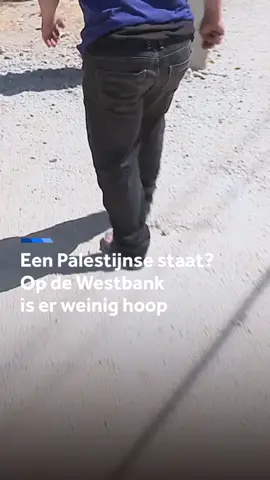 Tijdens een speciale bijeenkomst van de Verenigde Naties hebben zowel het Verenigd Koninkrijk als Frankrijk zich uitgesproken voor een eigen staat voor de Palestijnen. De internationale verontwaardiging over het optreden van Israël in Gaza heeft inmiddels geleid tot een recordaantal landen dat de Palestijnen ook een eigen land gunt; zo'n 150. Maar op de Westbank lijkt een eigen staat verder weg dan ooit. Kolonisten worden steeds agressiever, ook in het plaatsje Yabroud. #Westbank #Gaza #Israël #kolonisten #Palestina #oorlog #Nieuwsuur #fyp #foryou