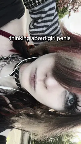 #lesbianingout  