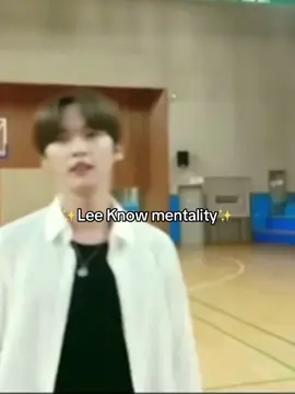 He is so random😭#leeknow #minho #skz #straykids #foryoupagе 